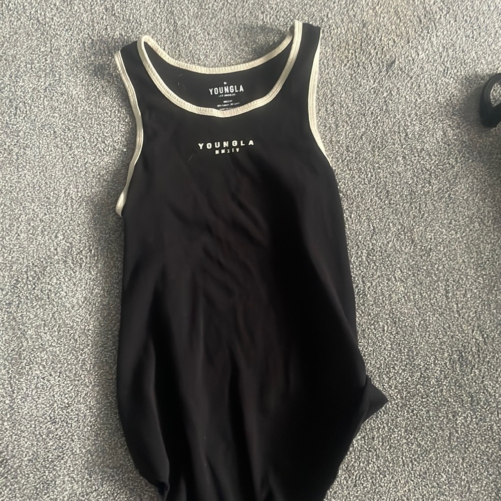 Rocket tee black size medium